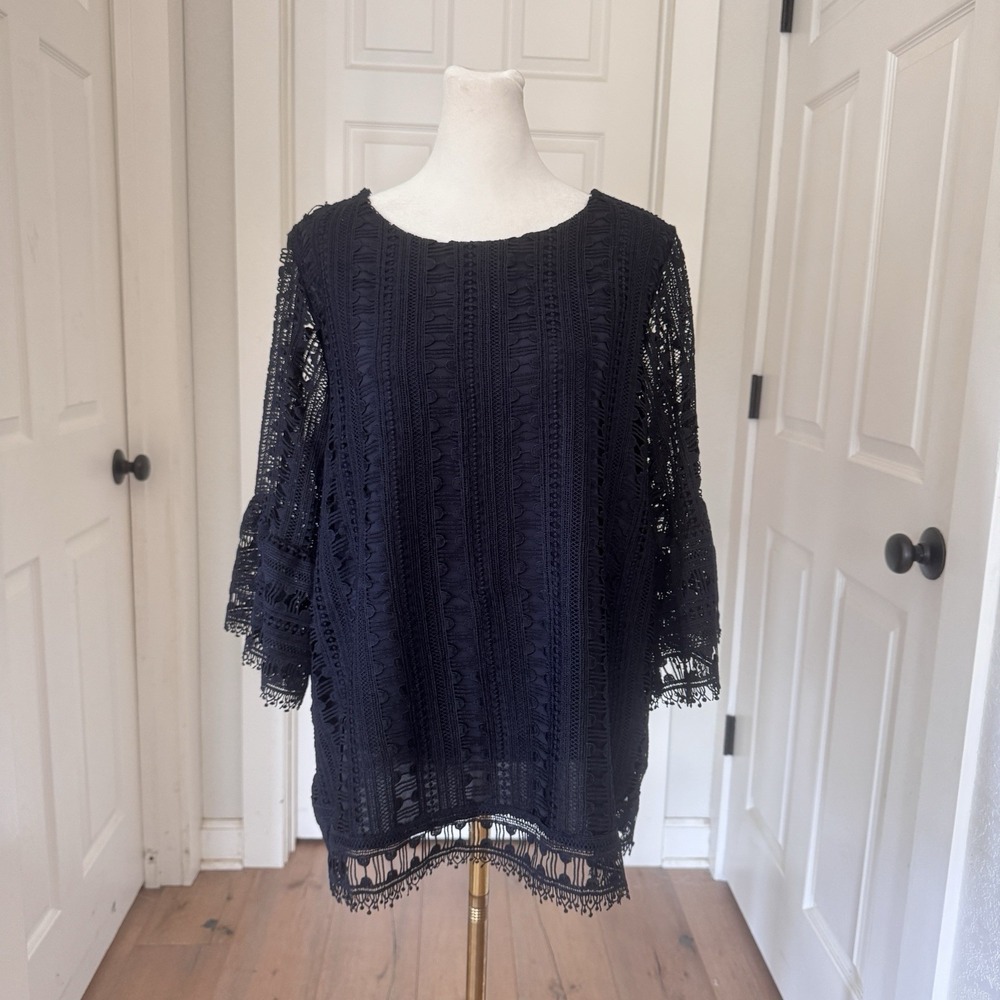 Gibson & Latimer Womens Navy Mesh Lace Blouse Tunic Top Sz M Dressy Lined Sheer